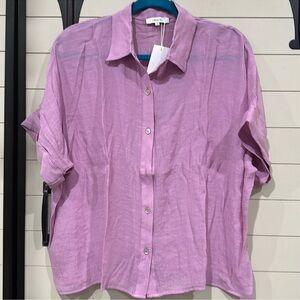 Nwt Fun2Fun lavender button up roll sleeve blouse.
Small pit 23". Length 23"